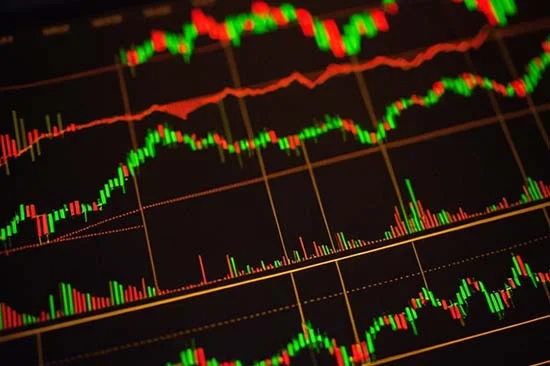 Mobil Borsa Robotu 2025’in En Çok Kazandıran Stratejisi mi?	